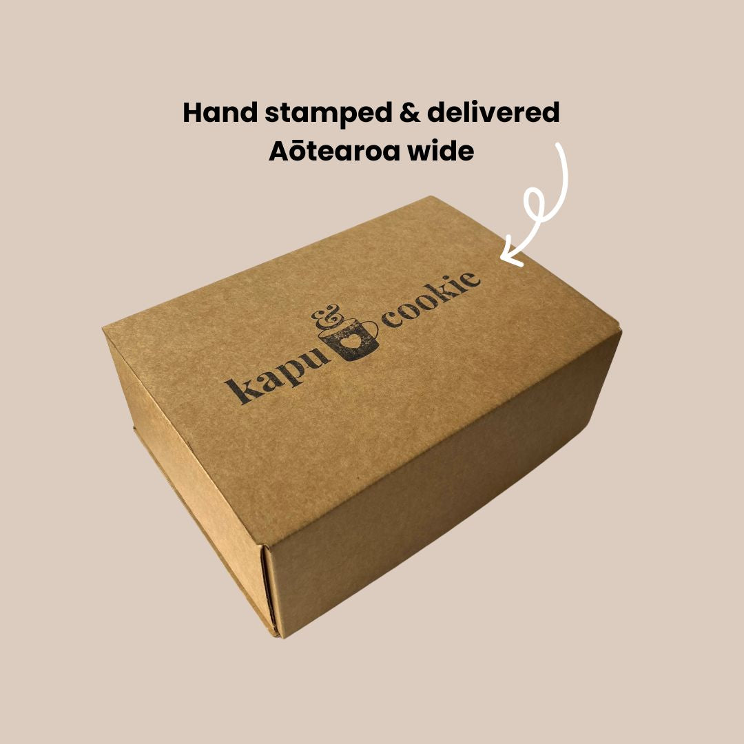 Kōrua TOITŪ Travel Kapu & 24x Cookies Gift Set