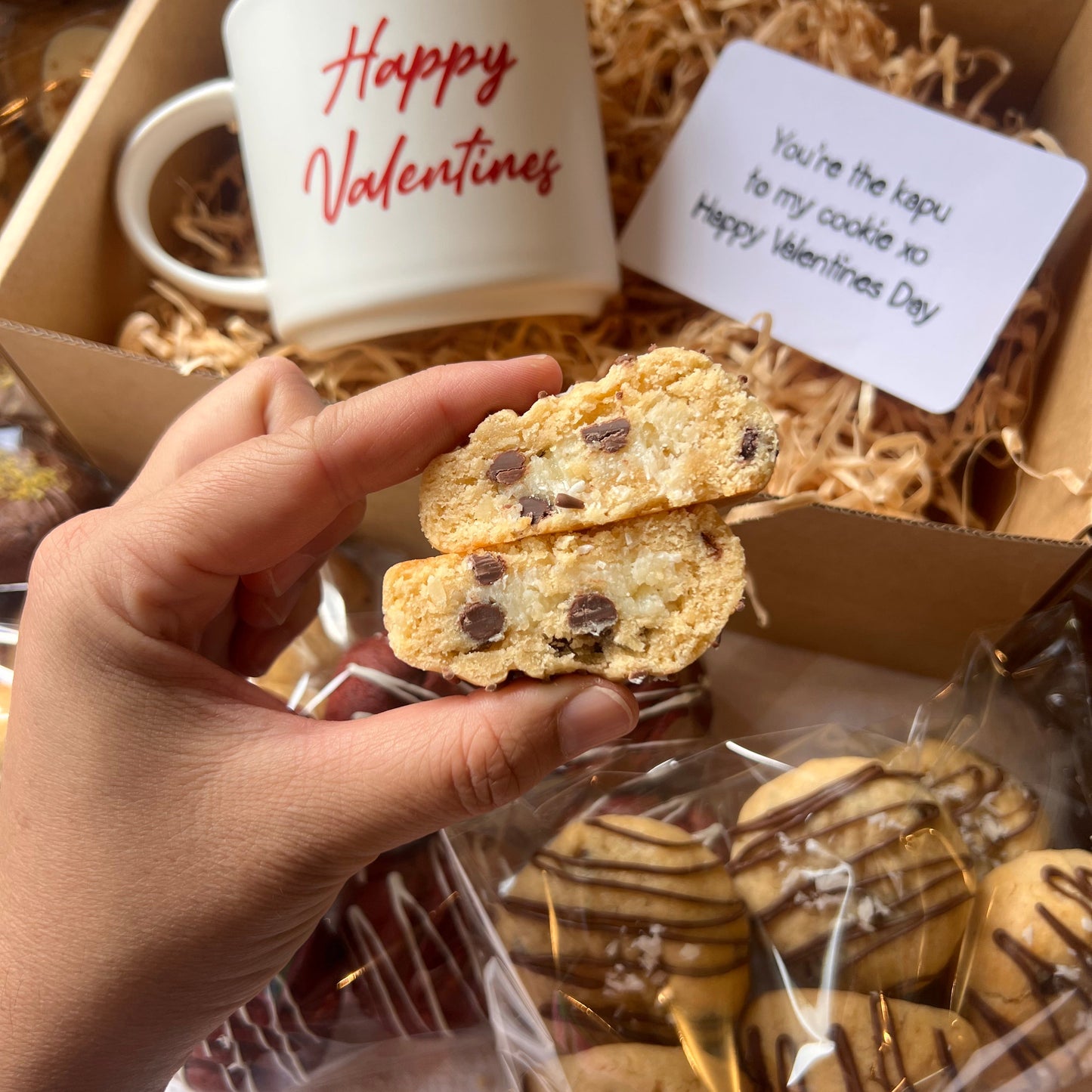 VDAY Kapu & 24x Cookies Gift Set