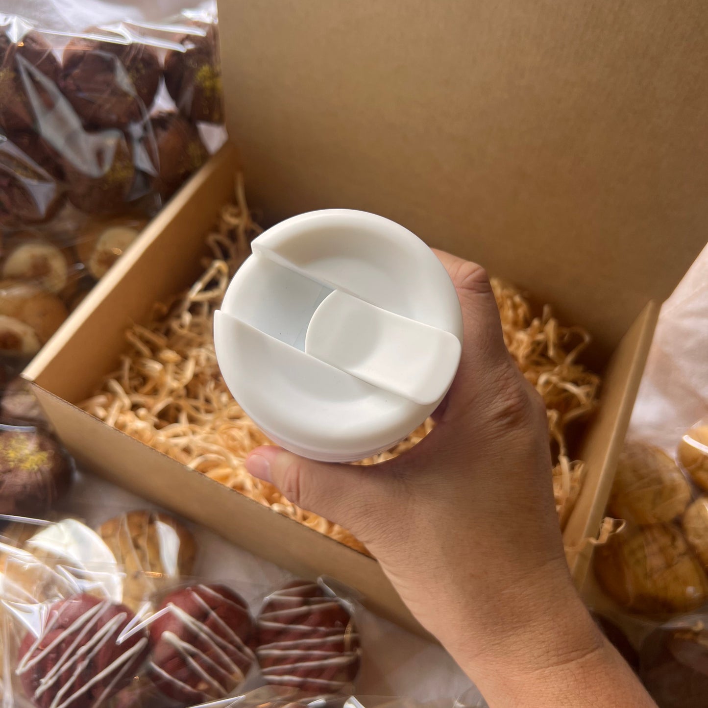 VDAY Travel Kapu & 24x Cookie Gift Set