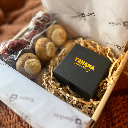 SOLD OUT - TAHANA Jewellery Māmā Gift Set
